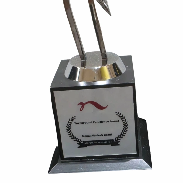 Buy best employee trophy online